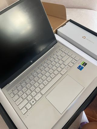 HP Envy 14-eb0001ns Laptop Plata