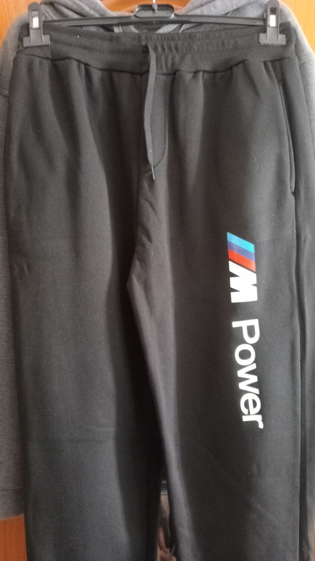 CHÁNDAL BMW HOMBRE TALLA XXXL GRIS Y NEGRO.