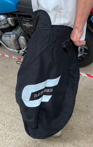 Funda pernera moto anti-frío