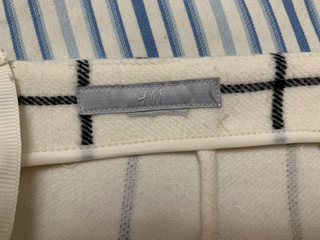 Falda H&M Cuadros Blanco y Negro. Tela de invierno