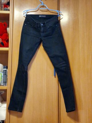 Pantalones vaqueros negros