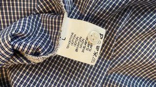 Camiseta premamá azul y blanca