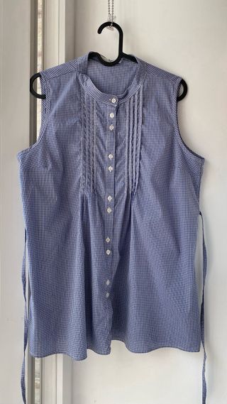 Camiseta premamá azul y blanca
