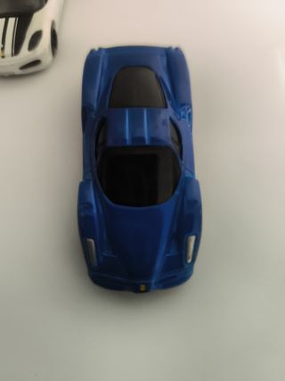 2 ruote Ferrari Hot 