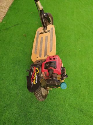 Patinete de gasolina