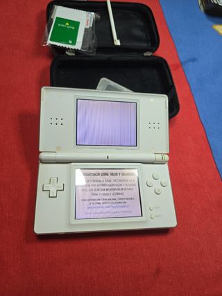 Nintendo DS Lite Blanca + Accesorios