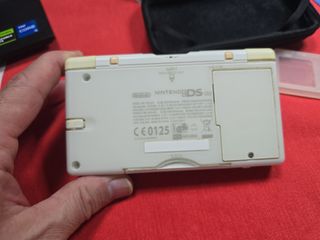 Nintendo DS Lite Blanca + Accesorios