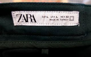 Pantalón corto verde Zara