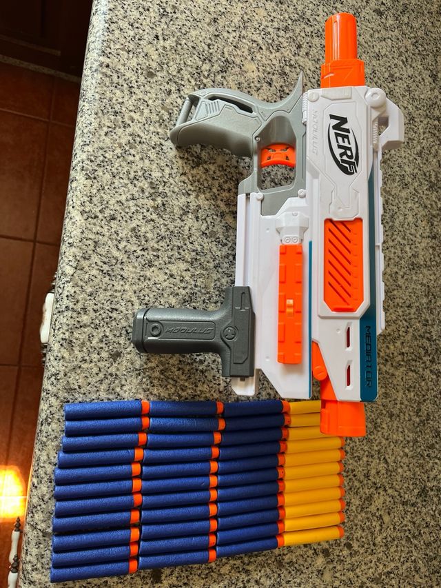 Nerf Modulus Mediator con Accesorios