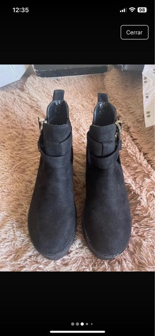 Botines de tacón negros con hebillas