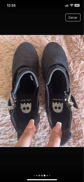 Botines de tacón negros con hebillas