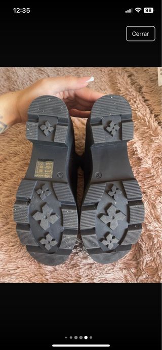 Botines de tacón negros con hebillas
