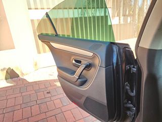 Volkswagen Passat CC 2.0 140CV DPF DSG automático