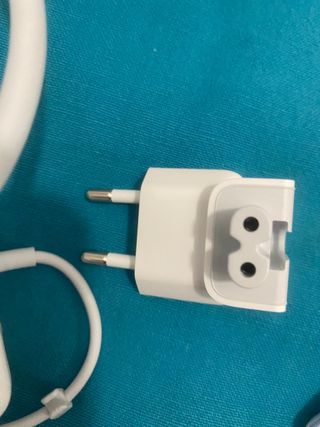 Cargador Apple 60W MagSafe Power Adapter