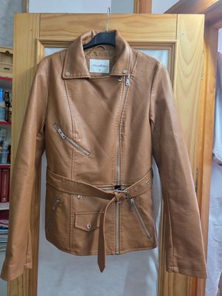 Cazadora efecto piel camel Talla M