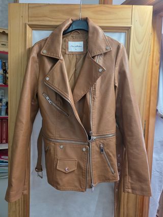 Cazadora efecto piel camel Talla M
