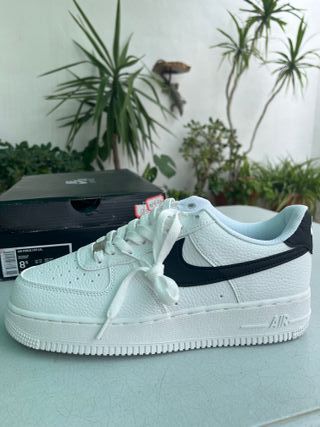 Nike Air Force 1 ’07 Low blancas negras | talla 42