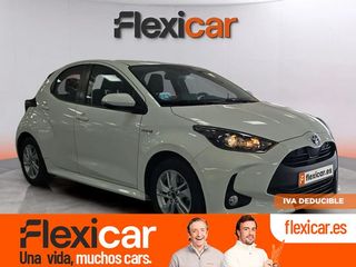 Toyota Yaris 1.5 120H Business Plus