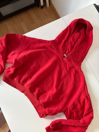 Sudadera corta roja mujer Bershka