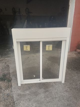 Ventana corredera ISOLAR® 403x870mm