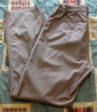 Pantalón trekking senderismo Quechua beige