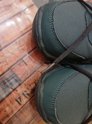 Zapatillas resistentes y Nuevas.