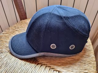 Gorra de protección azul y gris