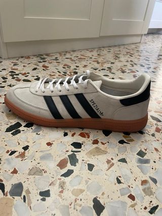 Adidas spezial