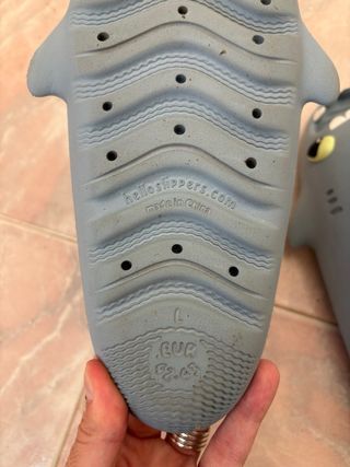 Chanclas Tiburón azul claro