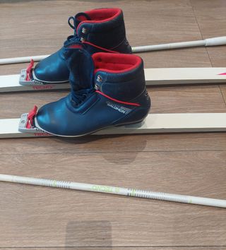 Esquís y botas fondo talla 41.salomon marca  bota