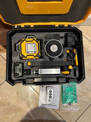 Livella Laser Autolivellante a 16 Linee 4 X 360 ° 