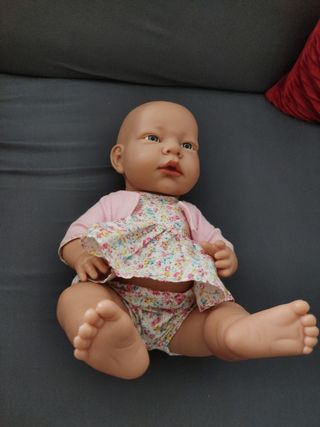 Muñeca bebé realista
