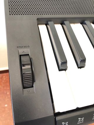 Teclado Casio CTK-3500 con pedal