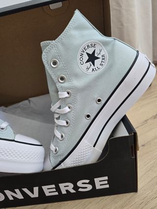 Converse Chuck Taylor plataforma azul claro