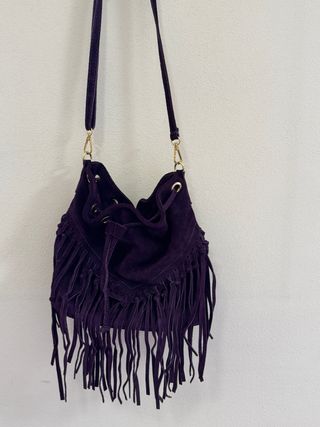 Borsa secchiello viola con frange