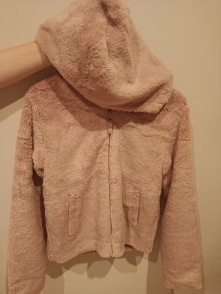 Chaqueta rosa de pelo sintético
