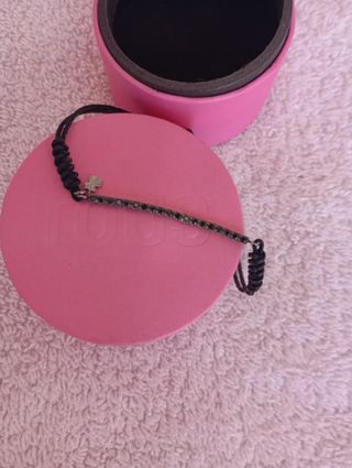 Pulsera Tous Oro 18 k con diamantes negros. 