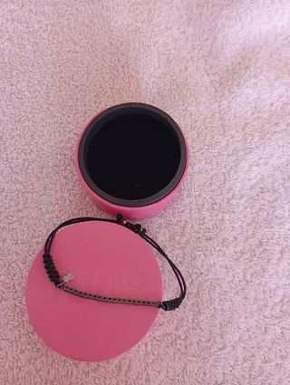 Pulsera Tous Oro 18 k con diamantes negros. 