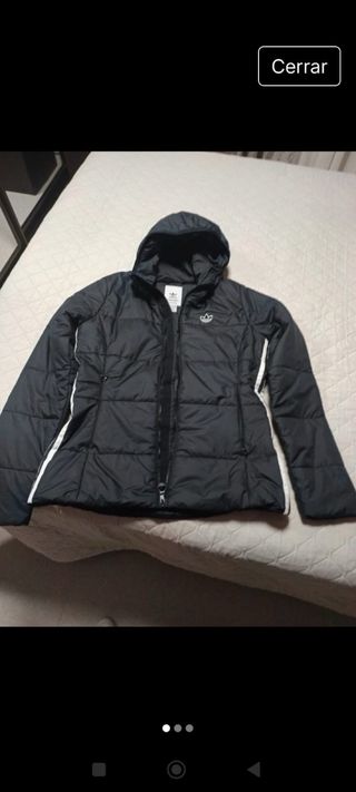 Chaqueta Adidas Negra con Rayas Blancas