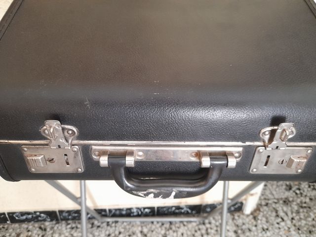 Weltmeister Accordeon 40 Basses l 5 Registros