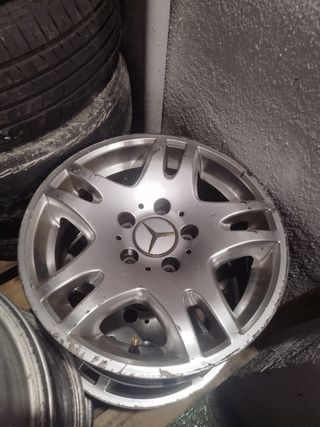 Llantas Mercedes 