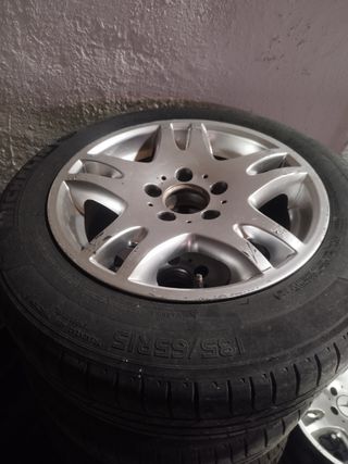 Llantas Mercedes 