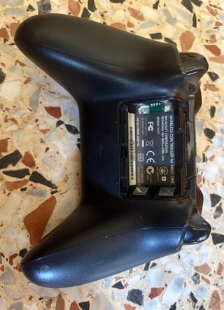 Mando Xbox One Negro