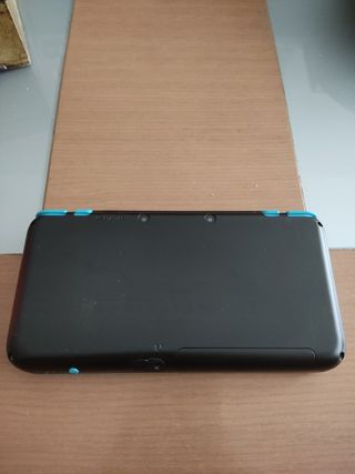 Nintendo 2DS XL 