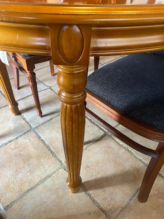 Mesa de comedor de madera maciza extensible