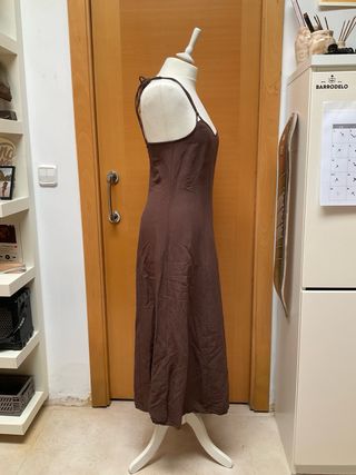Vestido largo de lino marrón
