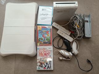 Nintendo Wii + tabla Wii balance board +3 juegos 