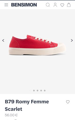 Zapatillas rojas y blancas