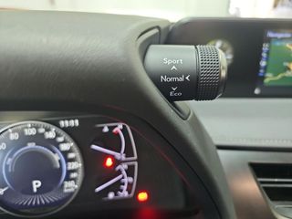 Lexus UX 2.0 250h Business Navigation