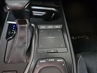 Lexus UX 2.0 250h Business Navigation